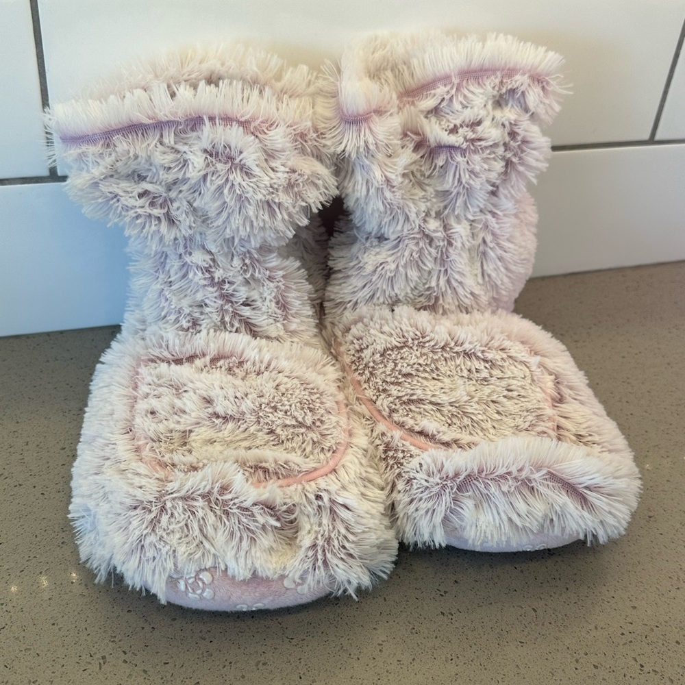 Warmies Marshmallow Lavender Boots